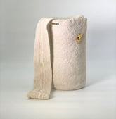 Exclusive Prendedor Unicolor Blanca hueso Mediana 27 x 24