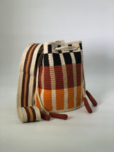 Wayuú Diseño Cordón Lateral Mediana 22x21