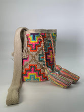 Wayuú Mediana Pedrería Matizada 22 x 21