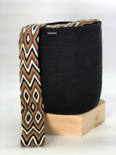 Wayuú hombre unicolor 29x29