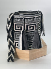 Wayuu Medium Rhinestones 22 x 21