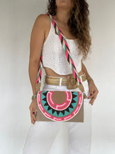 Sobre Exclusive Gaza 17 x 27