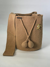 Wayuù Mediana Prendedor 23 x 21 Camel