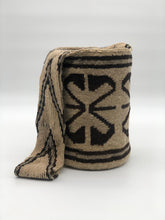 Arhuacas Medianas Premium 28 x 28