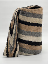 Arhuacas Grandes 33 x 28