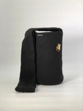 Exclusive Prendedor Unicolor Negra Mediana 27 x 24