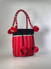 Wayuú Trenza y Borla 29 x 29