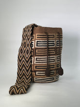 Wayuu man design 29x29