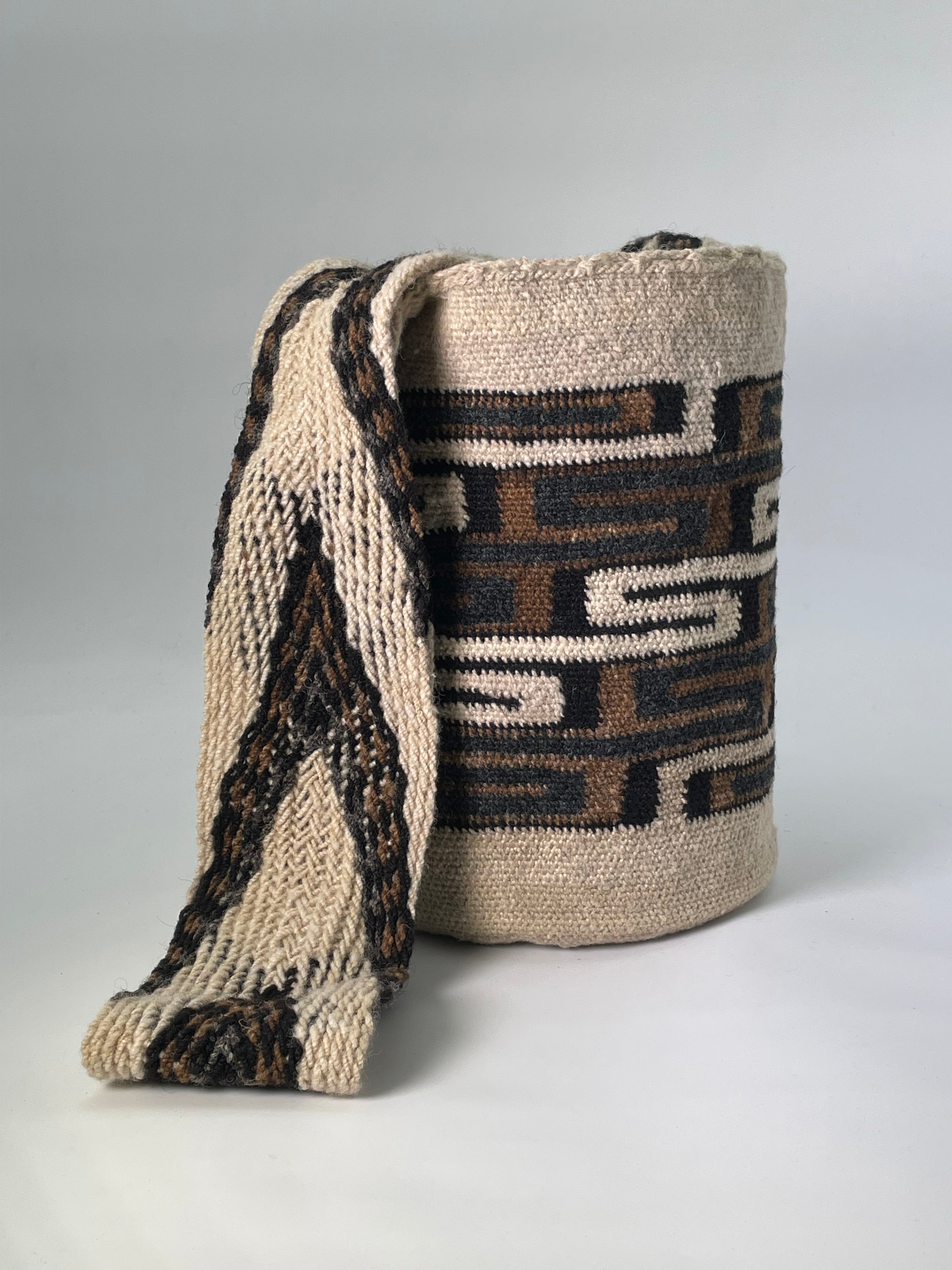 Arhuacas Medianas Premium 28 x 28