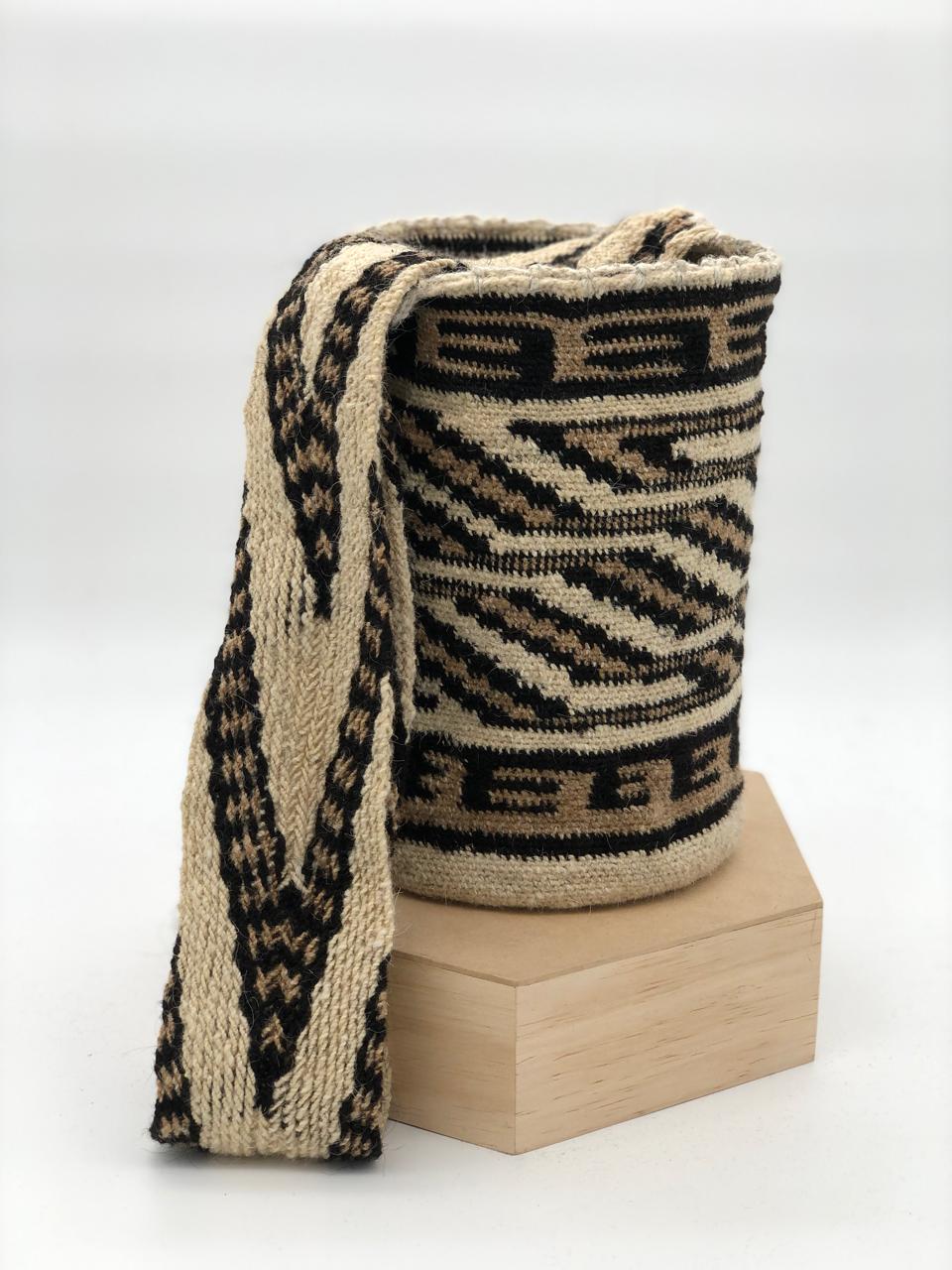 Arhuacas Medianas Premium 28 x 28