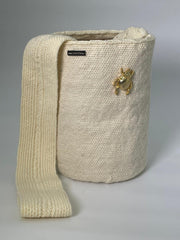 Exclusive Prendedor Unicolor Blanco Hueso Pequeña 22 x 18
