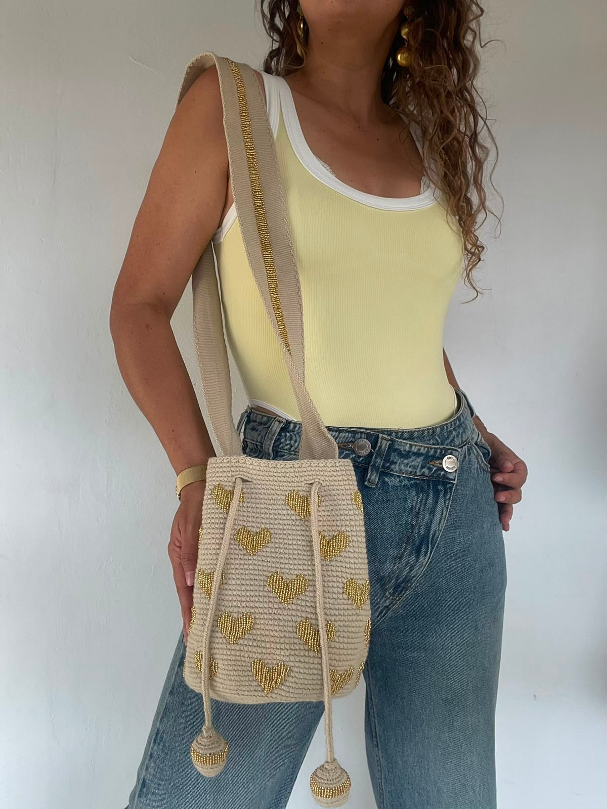 Wayuu Embroidered Hearts Medium 22 x 23