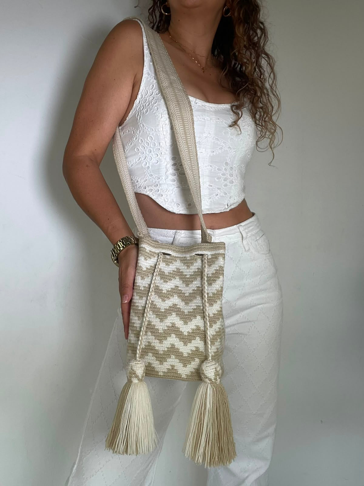 Wayuu Medium Exclusive Design 22 x 21