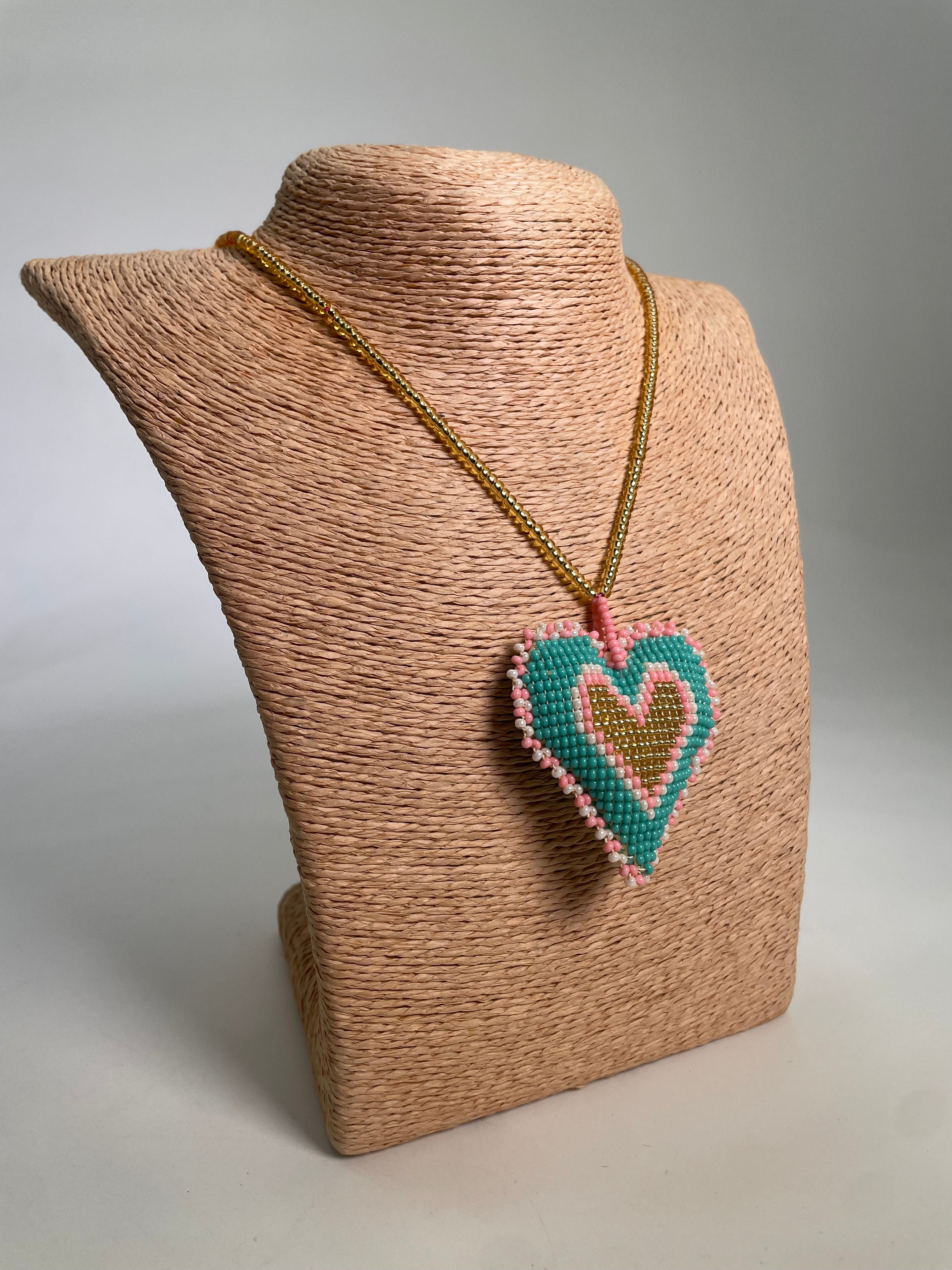 Collar Corazón Macondo Mostacilla