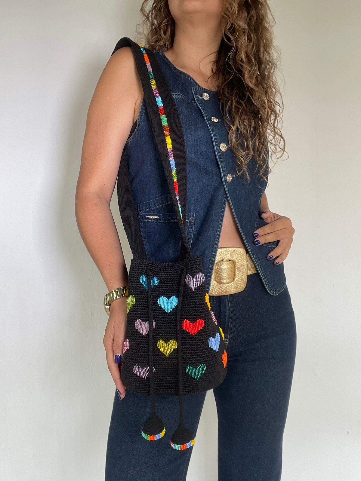 Wayuu Embroidered Hearts Medium 22 x 23