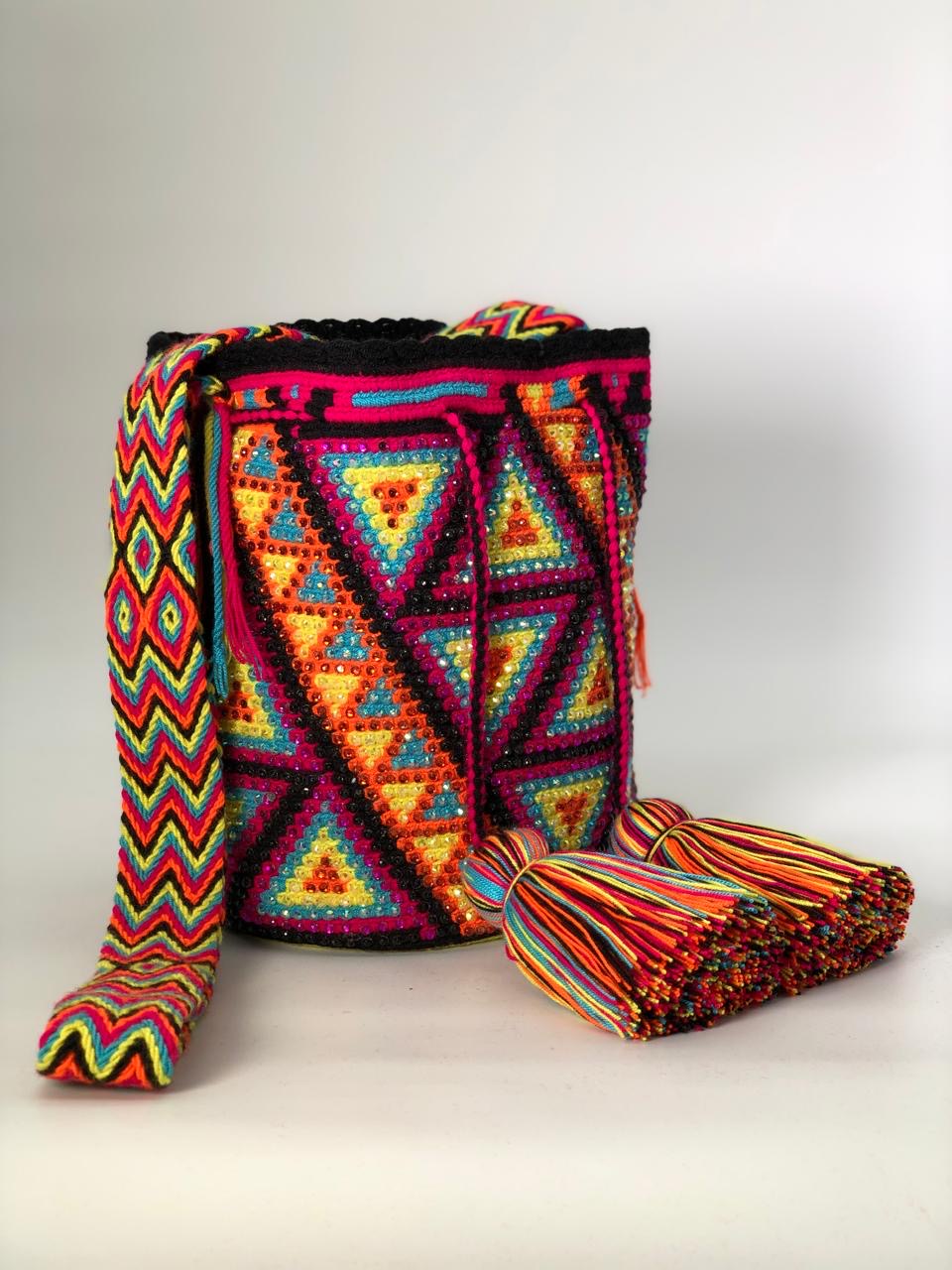 Wayuu Medium Rhinestones 22 x 21