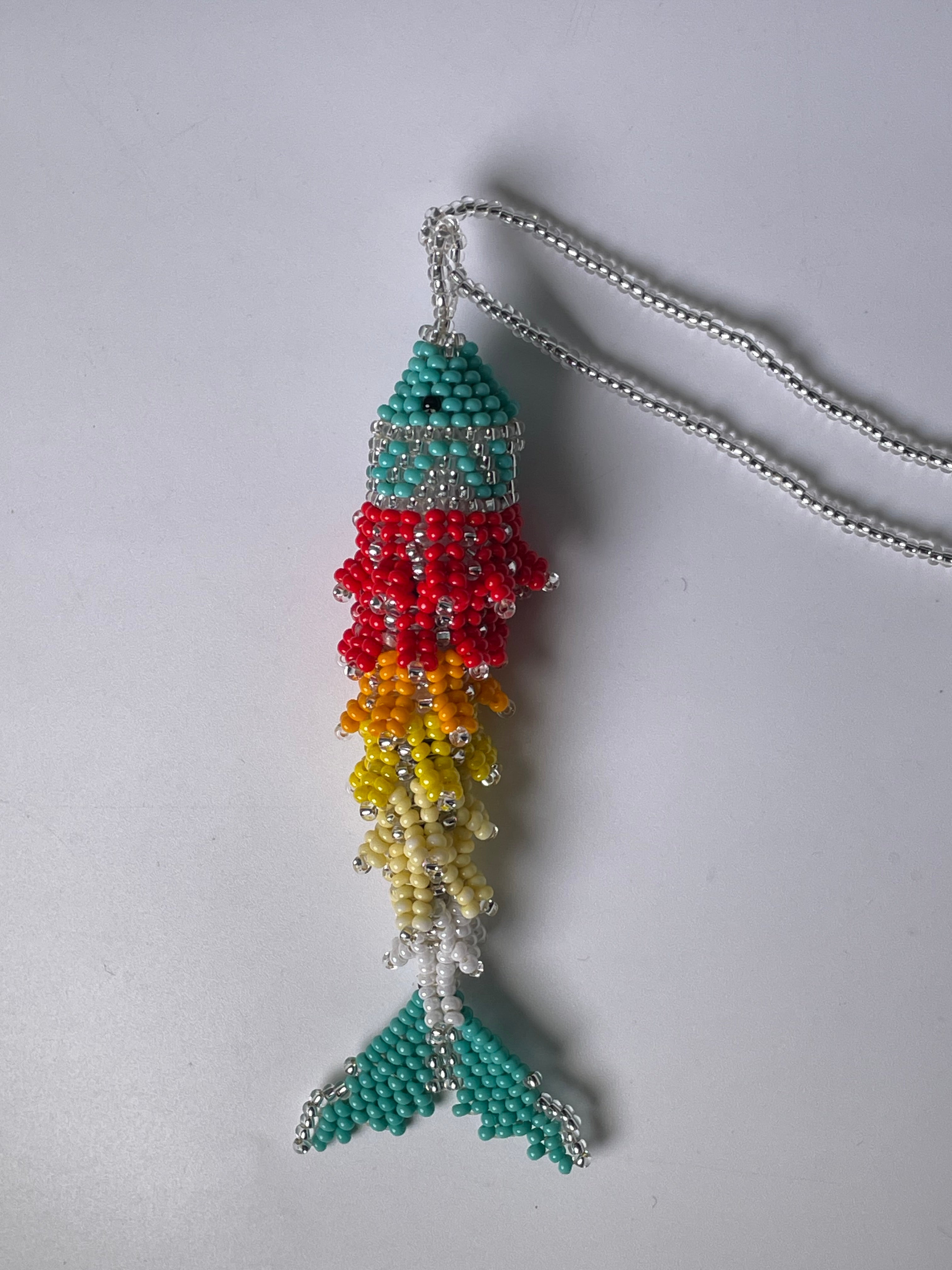 Collar Pez Macondo Mostacilla