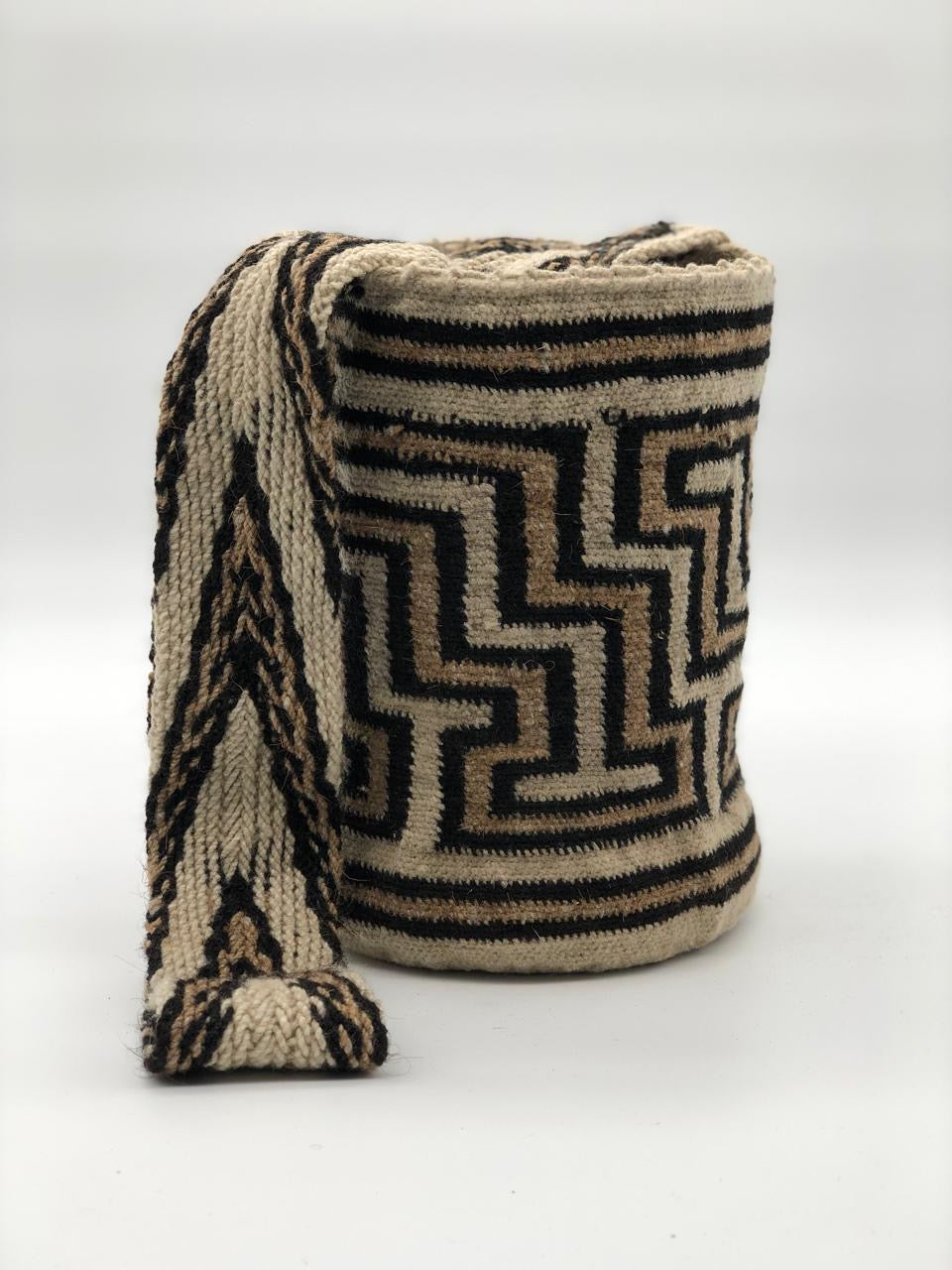 Arhuacas Medianas 26 x 25