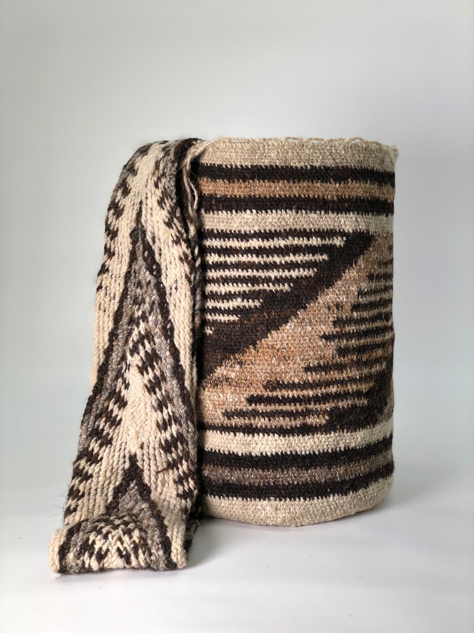 Arhuacas Medianas Premium 28 x 28