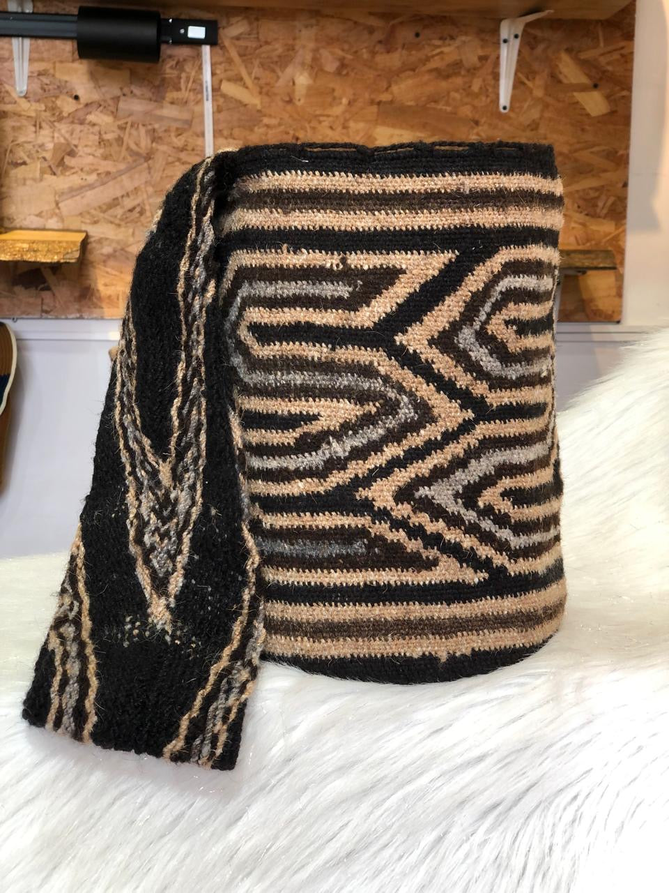 Arhuacas Medianas Premium 28 x 28