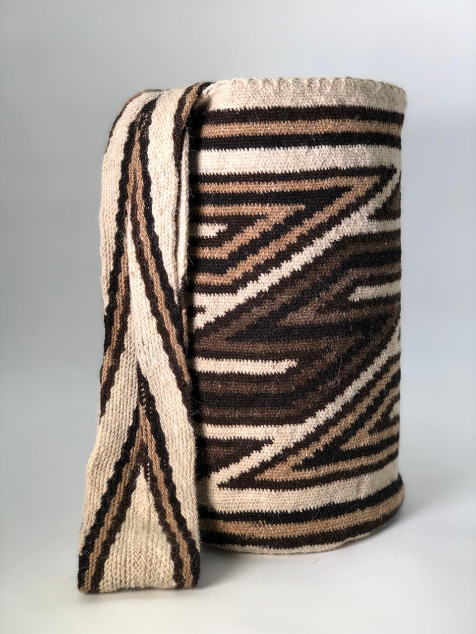 Arhuacas Extra Grande 37 x 31