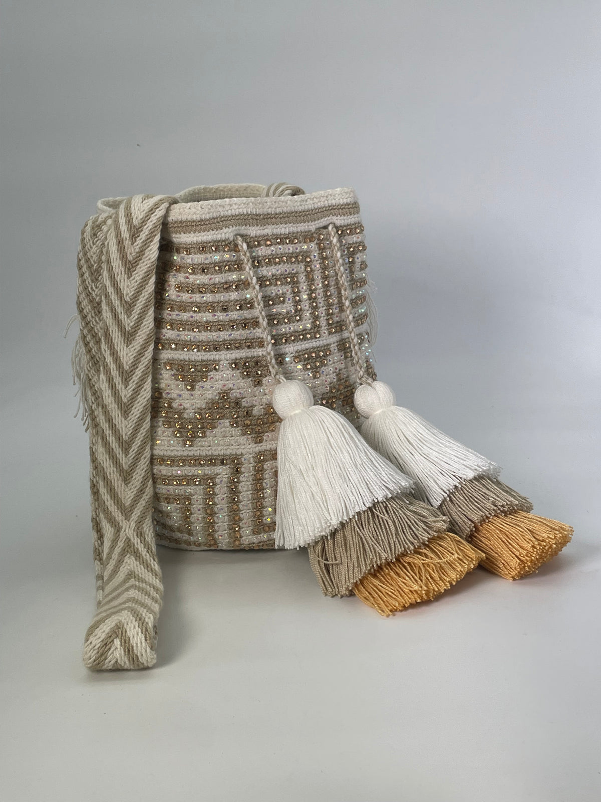 Wayuú Mediana Campanas Pedrería 22 x 21