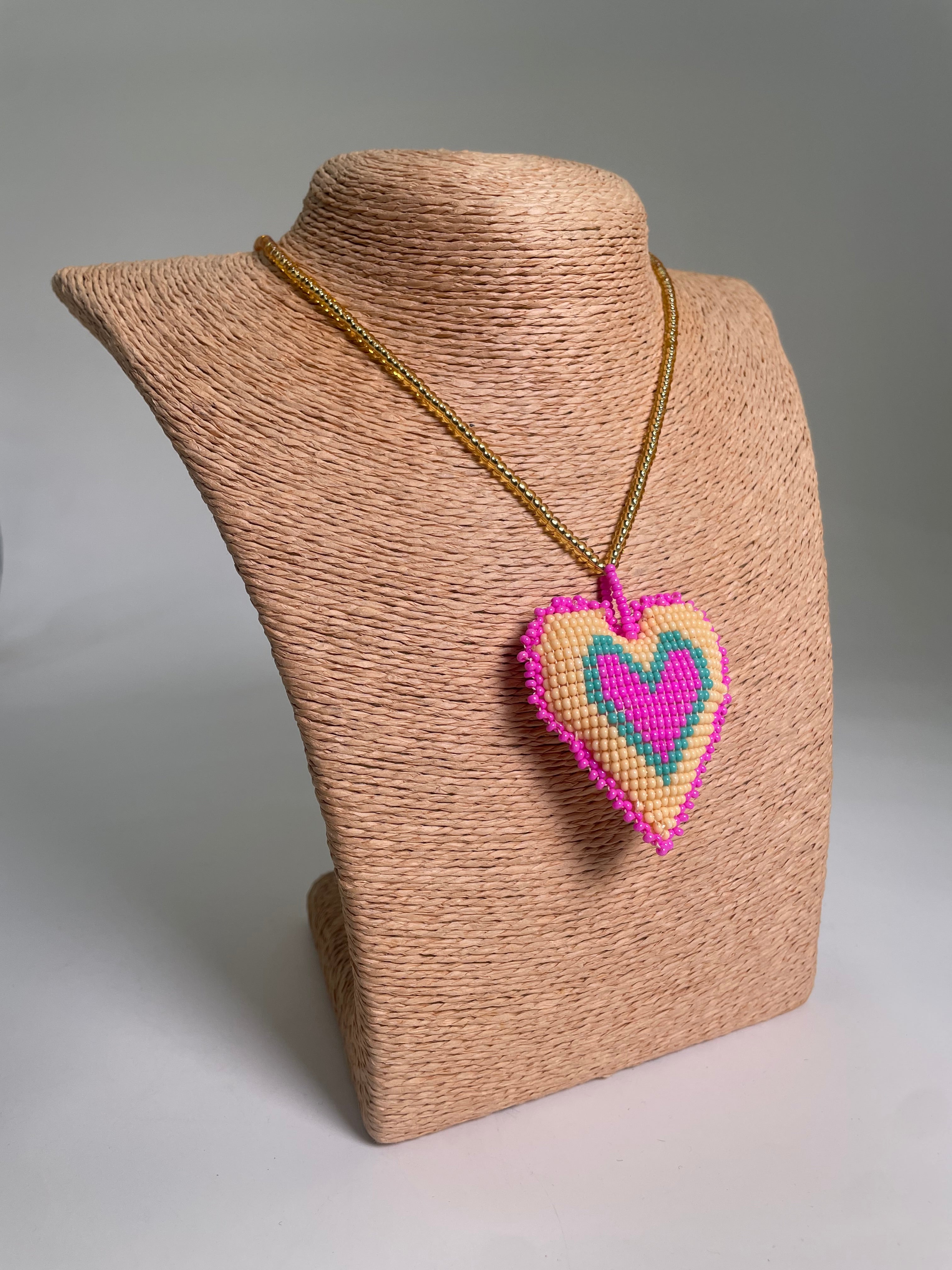 Collar Corazón Macondo Mostacilla