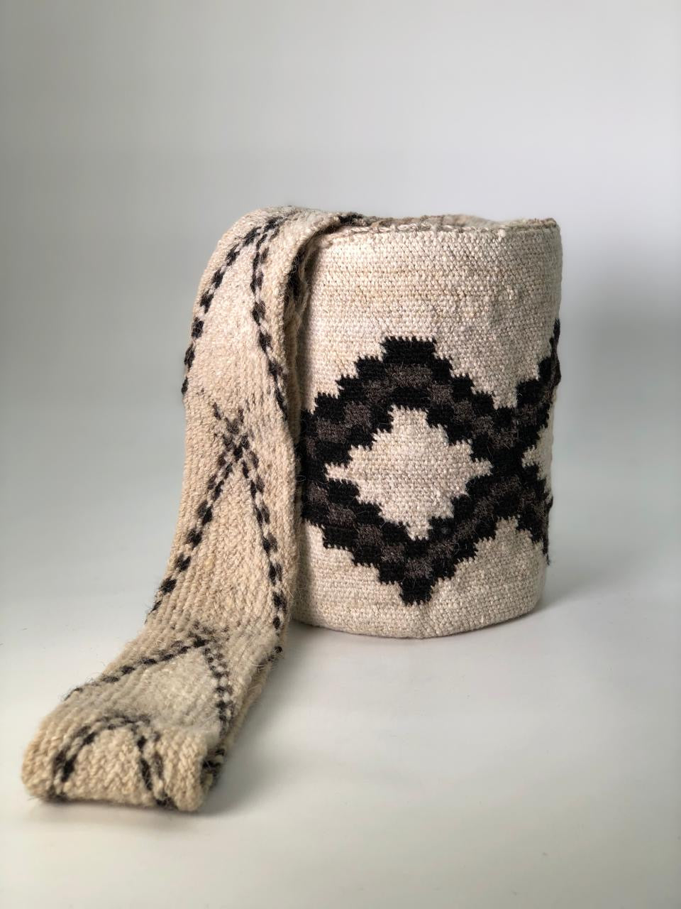 Arhuaca Mini 17 x 16