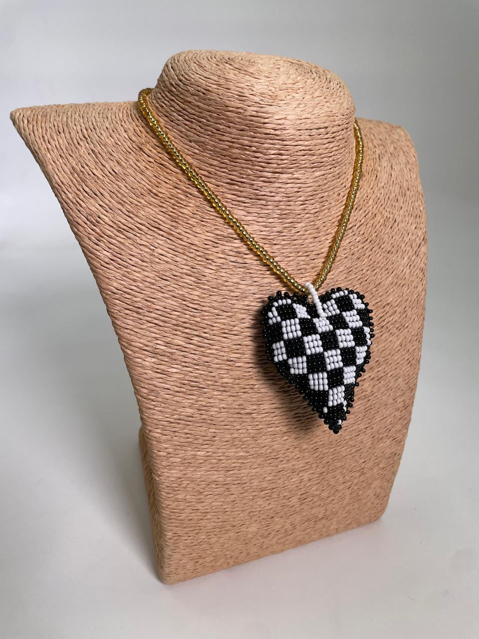 Collar Corazón Macondo Mostacilla