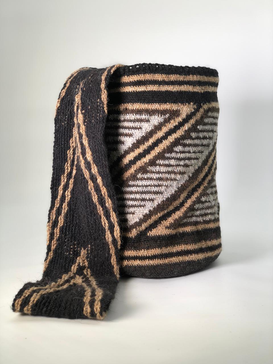 Arhuacas Medianas 26 x 25