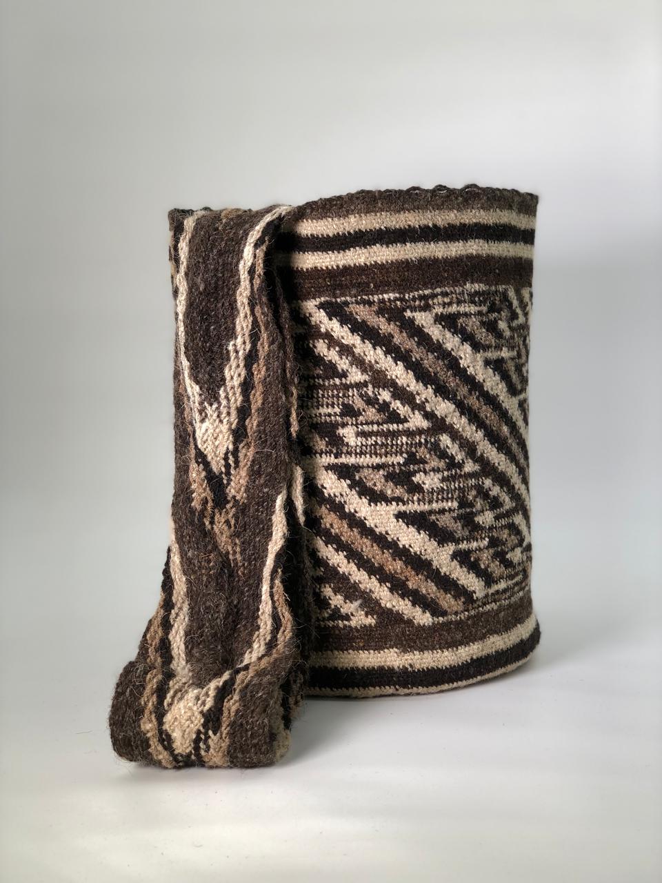 Arhuacas Grandes 33 x 28