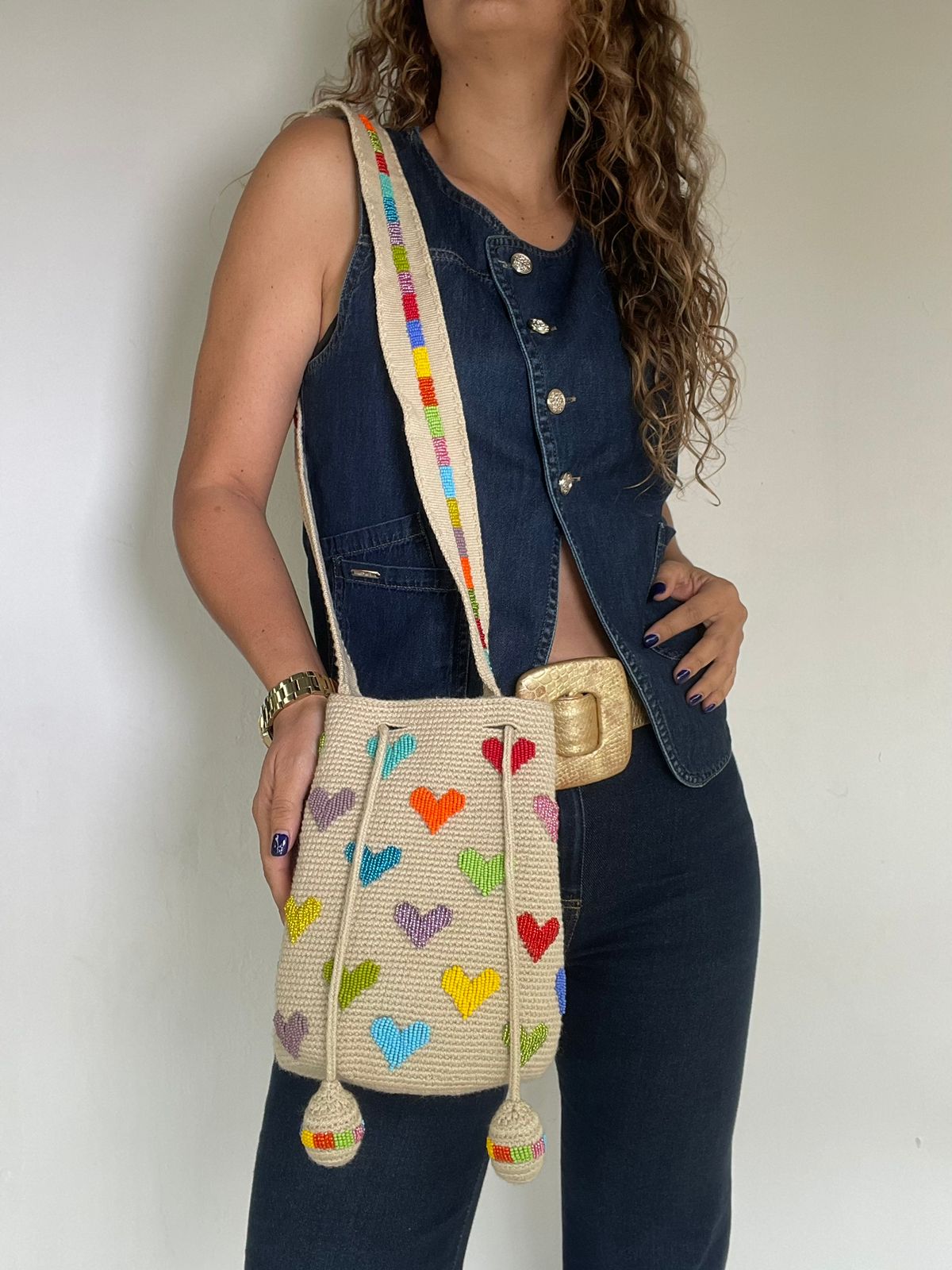 Wayuu Embroidered Hearts Medium 22 x 23