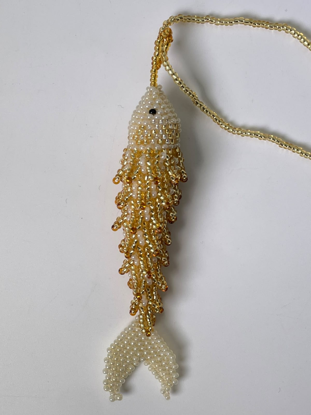 Collar Pez Macondo Mostacilla