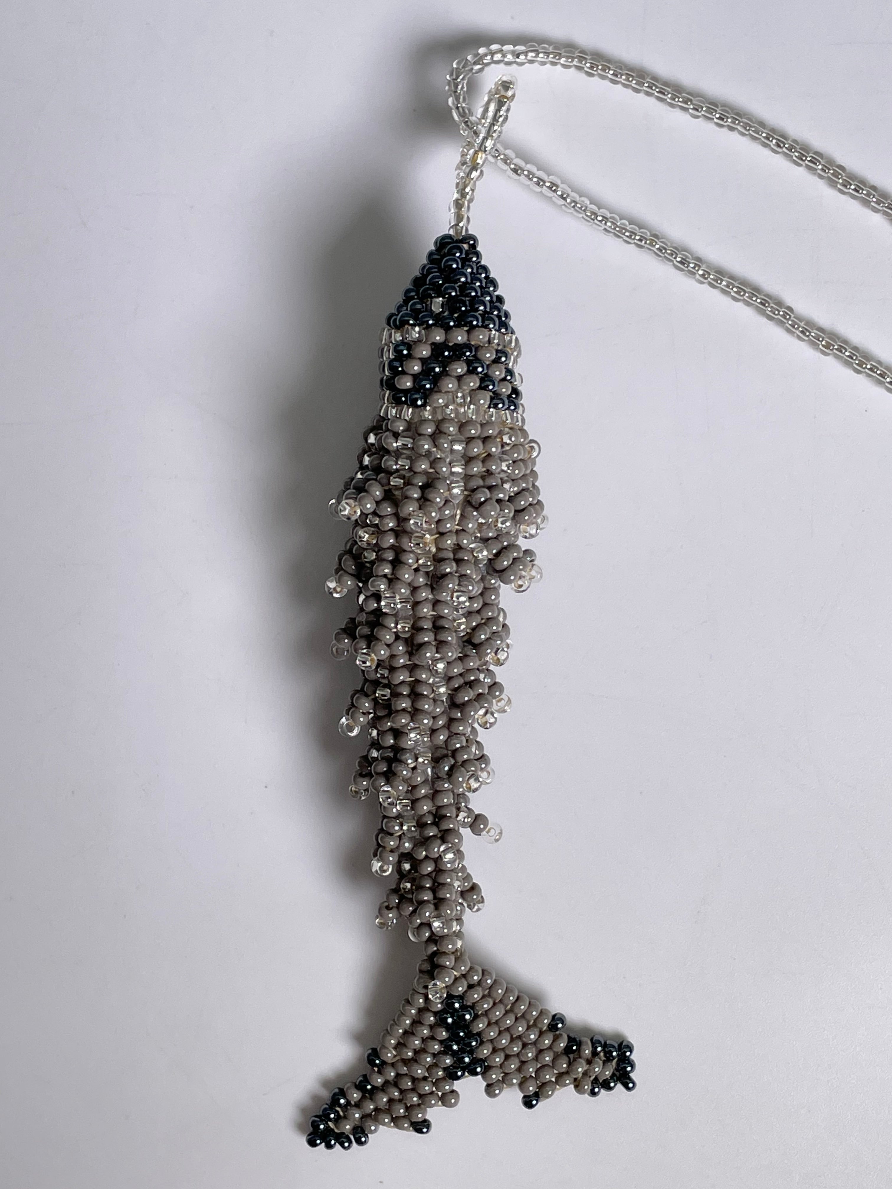 Collar Pez Macondo Mostacilla