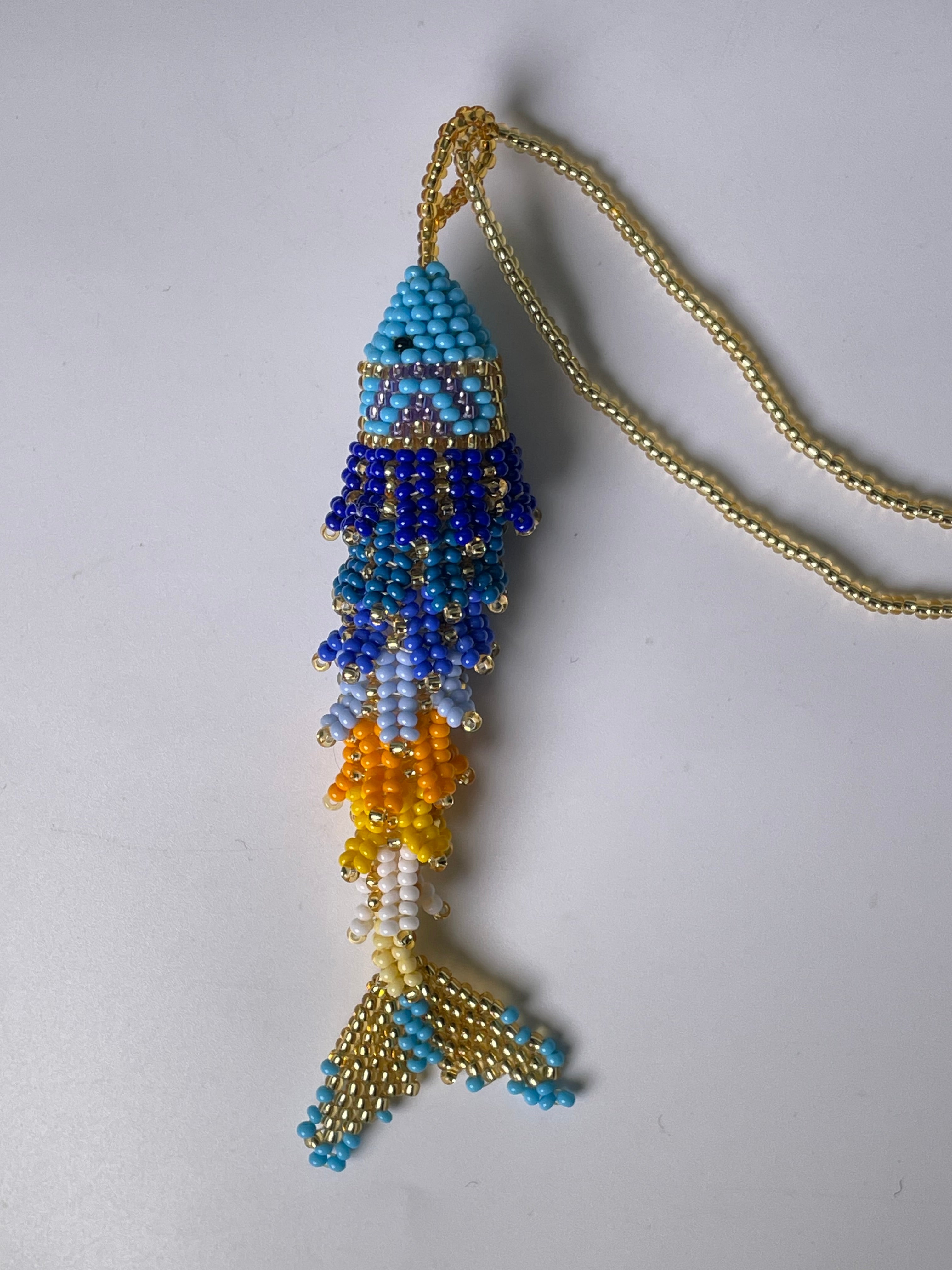 Collar Pez Macondo Mostacilla
