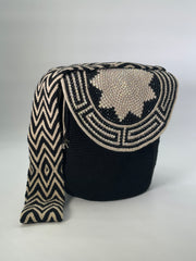 Wayuu Tapa Pedrería 29 x 29