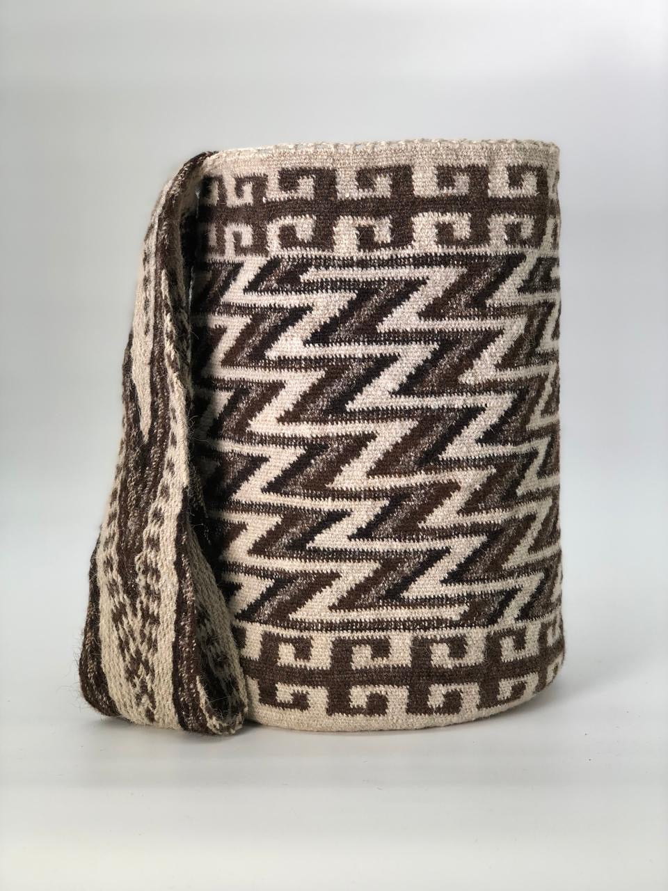 Arhuacas Grandes 33 x 28