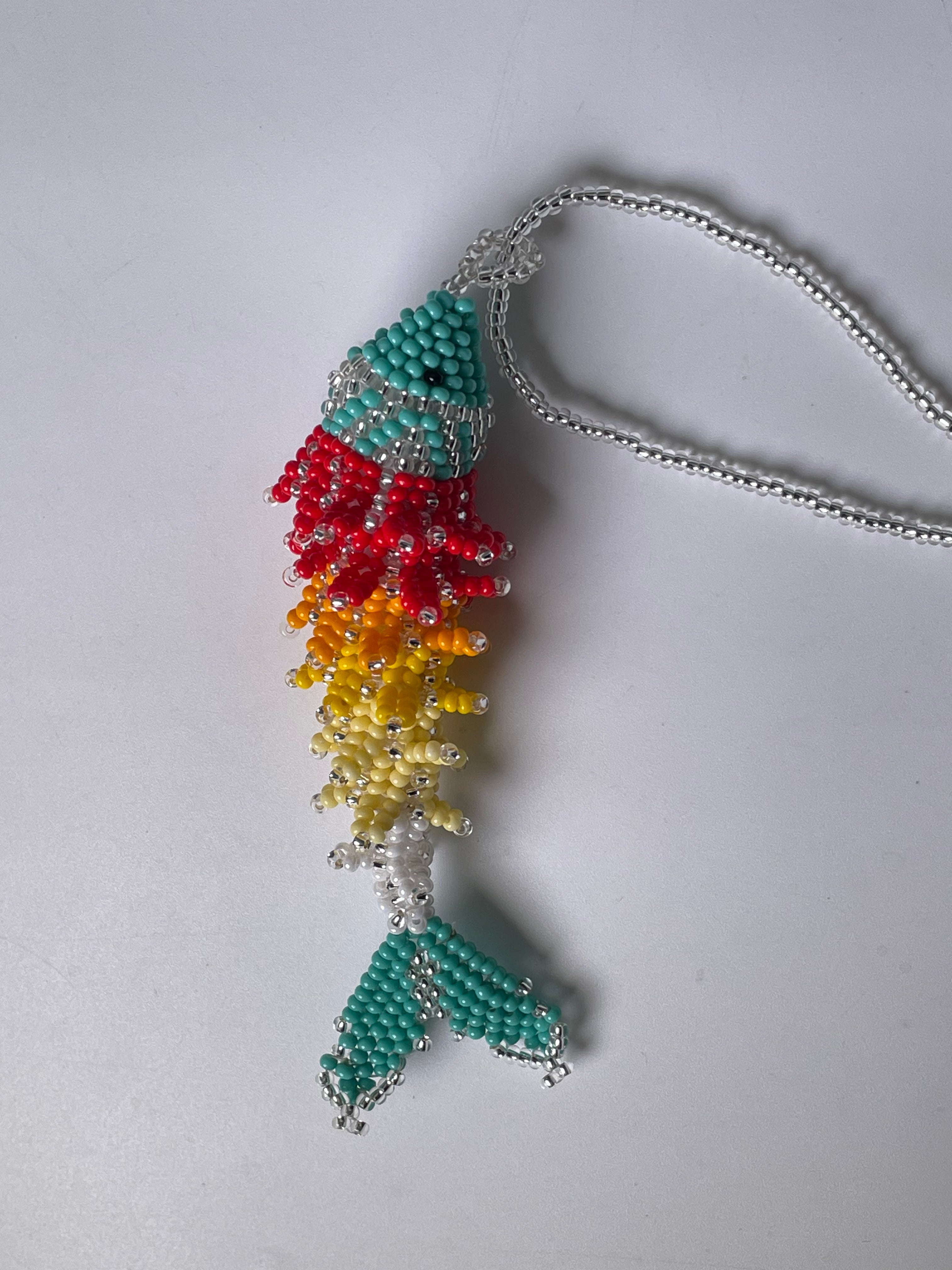 Collar Pez Macondo Mostacilla