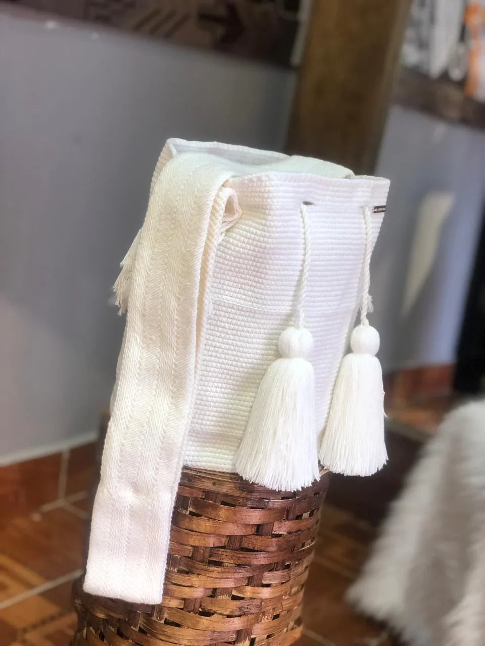 Wayuú Unicolor Grande Tradicional 29 x 29