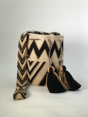 Wayuú Mediana tradicional 22 x 21