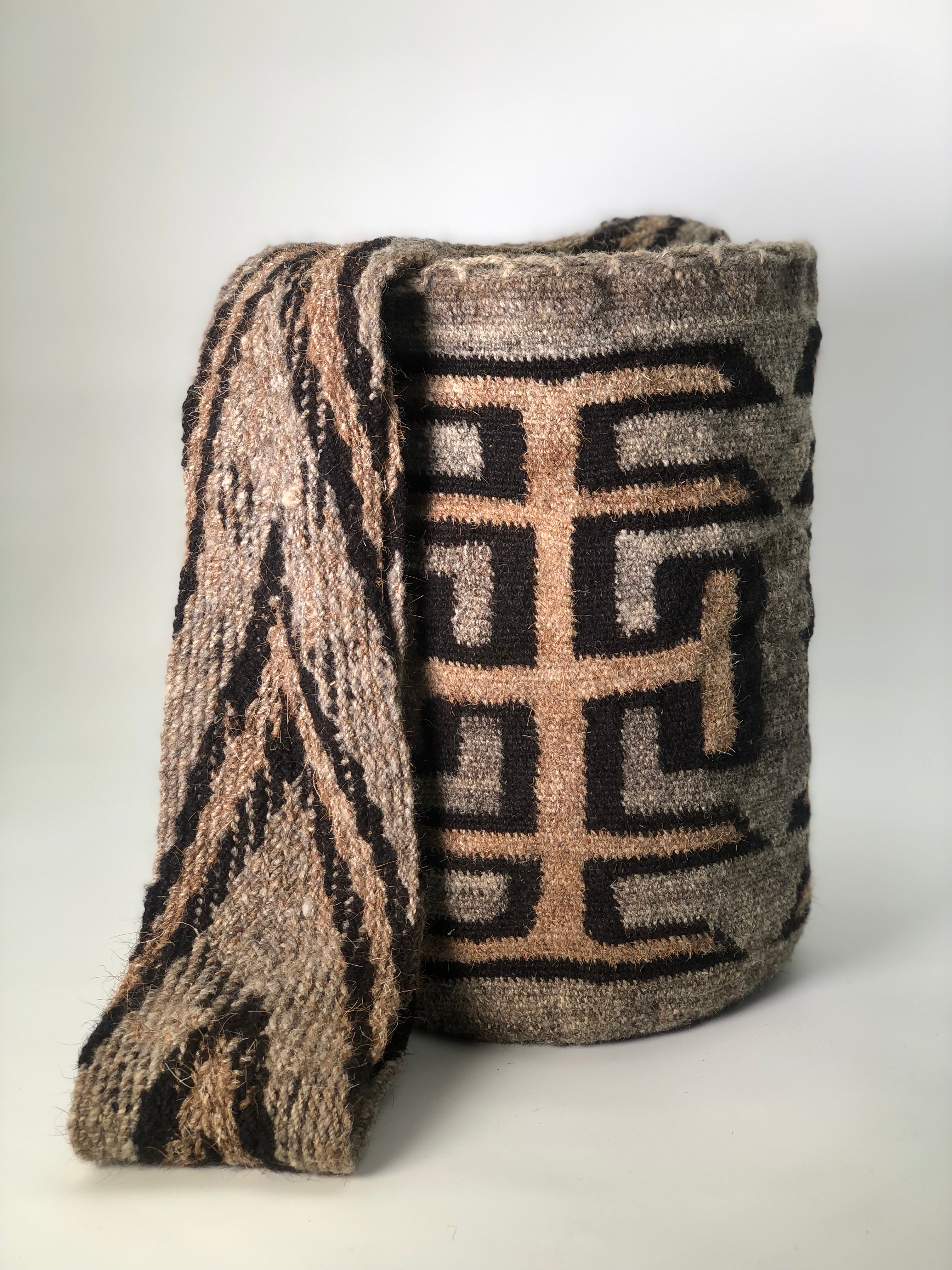 Large Arhuacas 33 x 28
