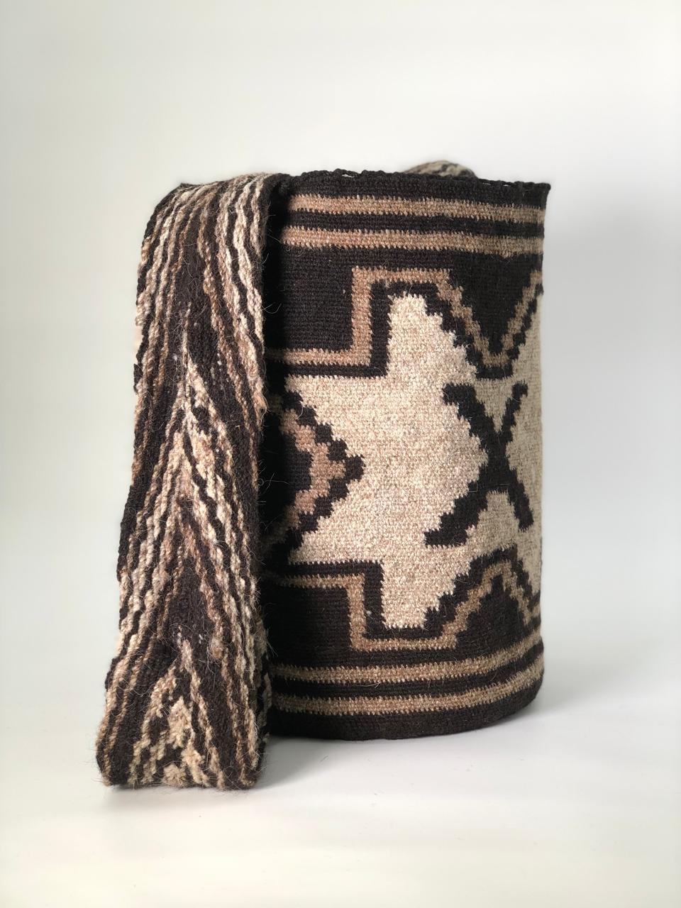 Arhuacas Grandes 33 x 28