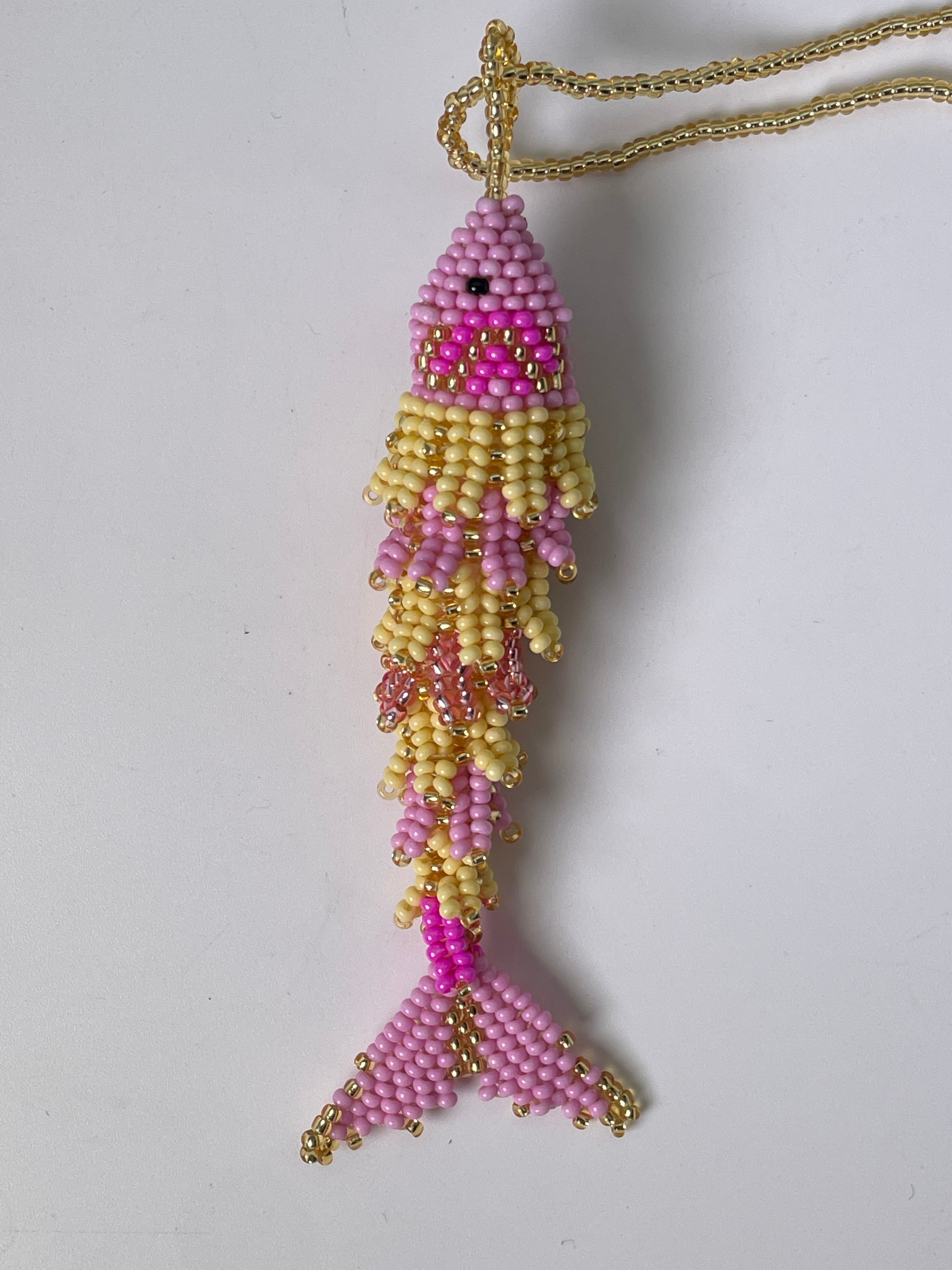 Collar Pez Macondo Mostacilla