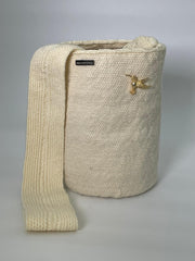 Exclusive Prendedor Unicolor Blanco Hueso Pequeña 22 x 18