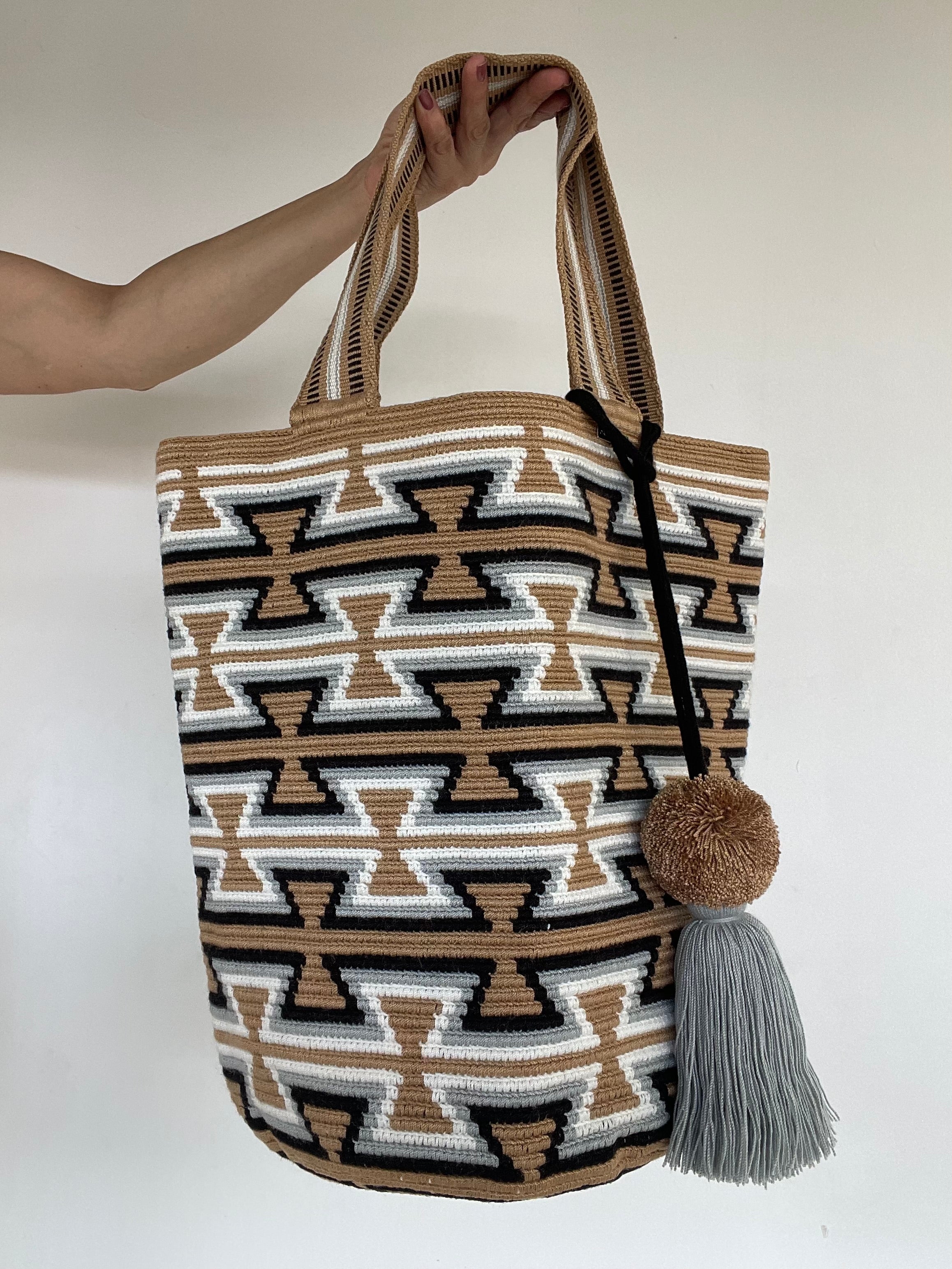 Premium Wayuu Backpack 40 x 35