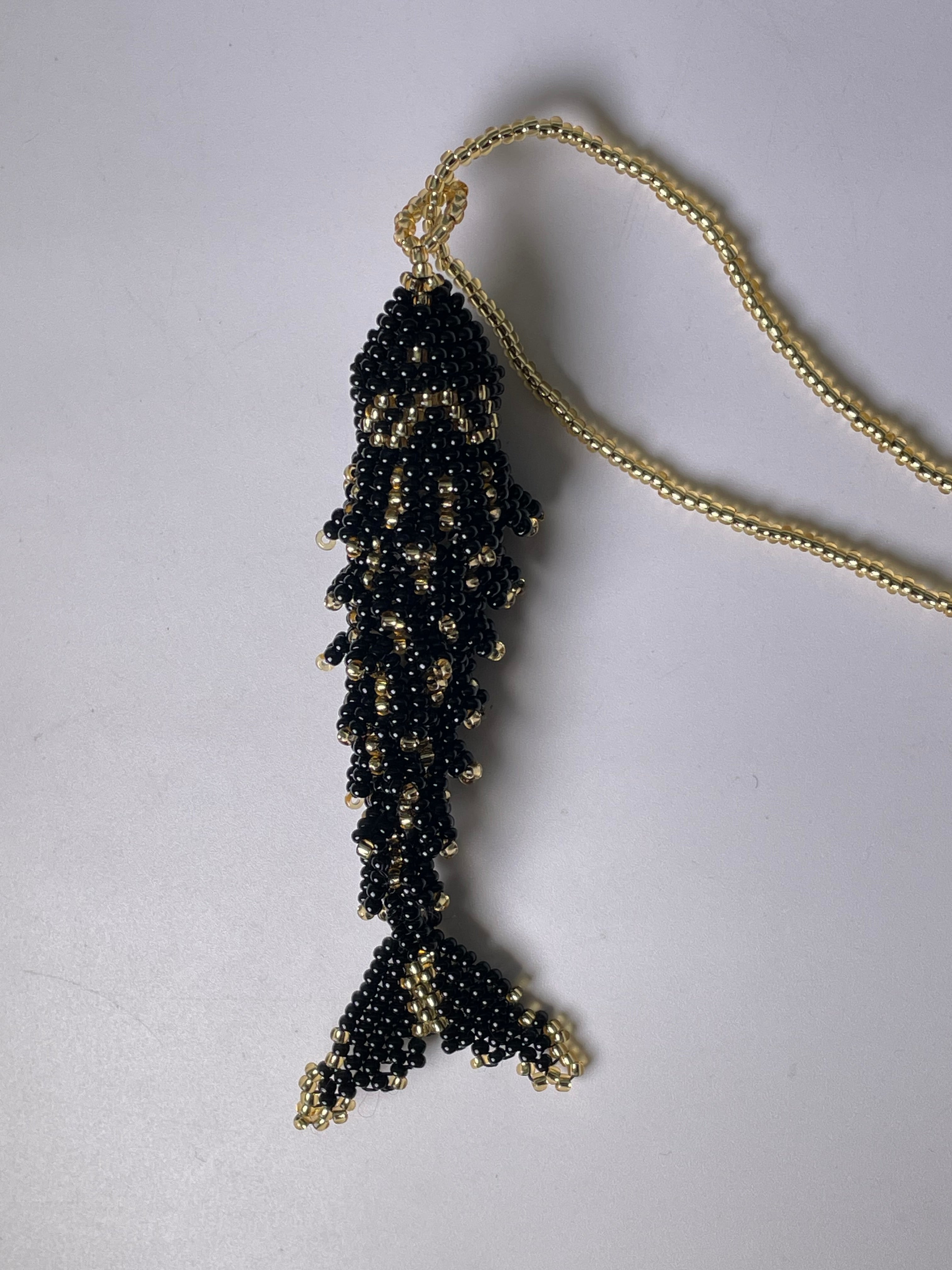 Collar Pez Macondo Mostacilla