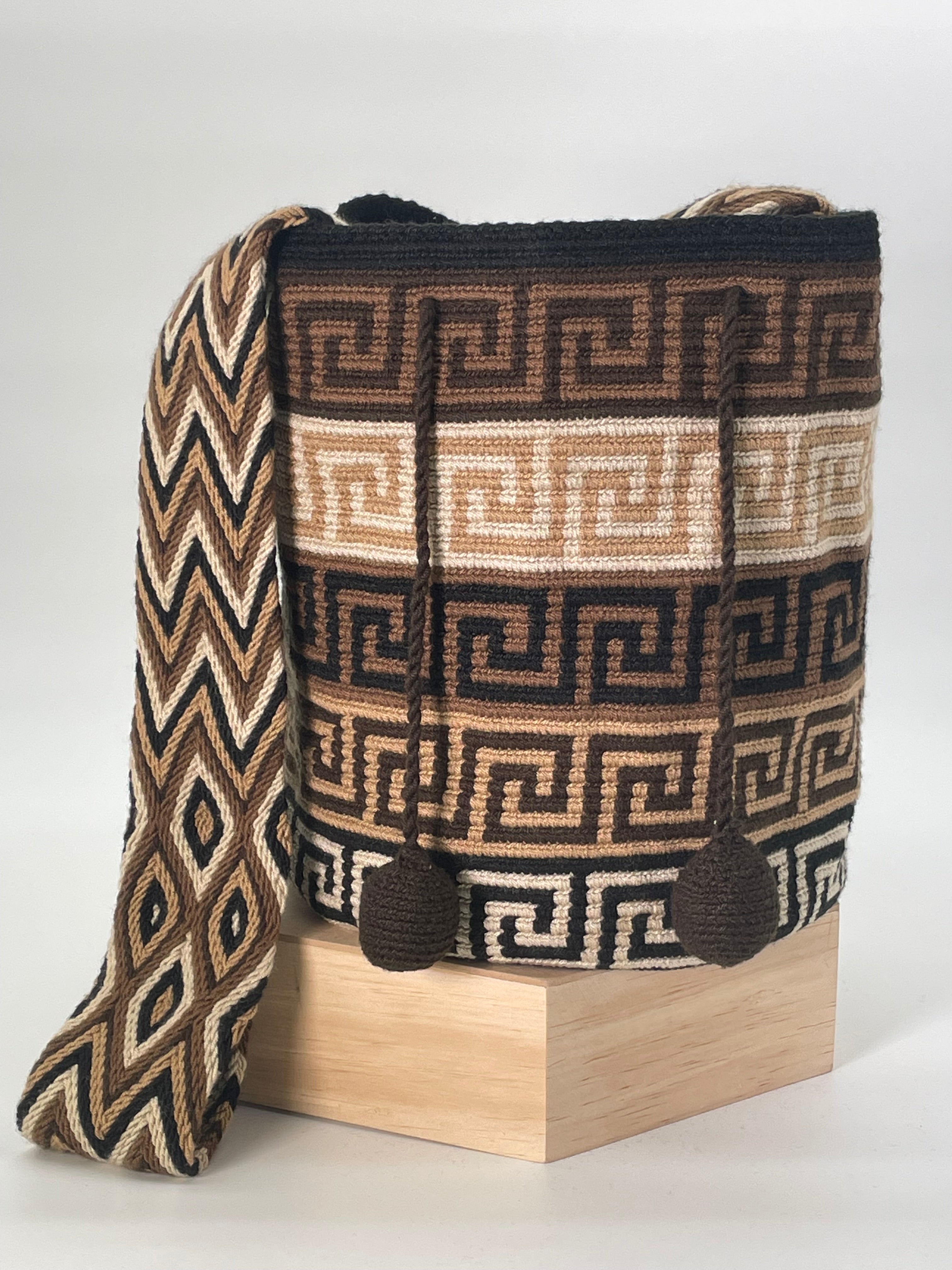Wayuú hombre diseño 29x29