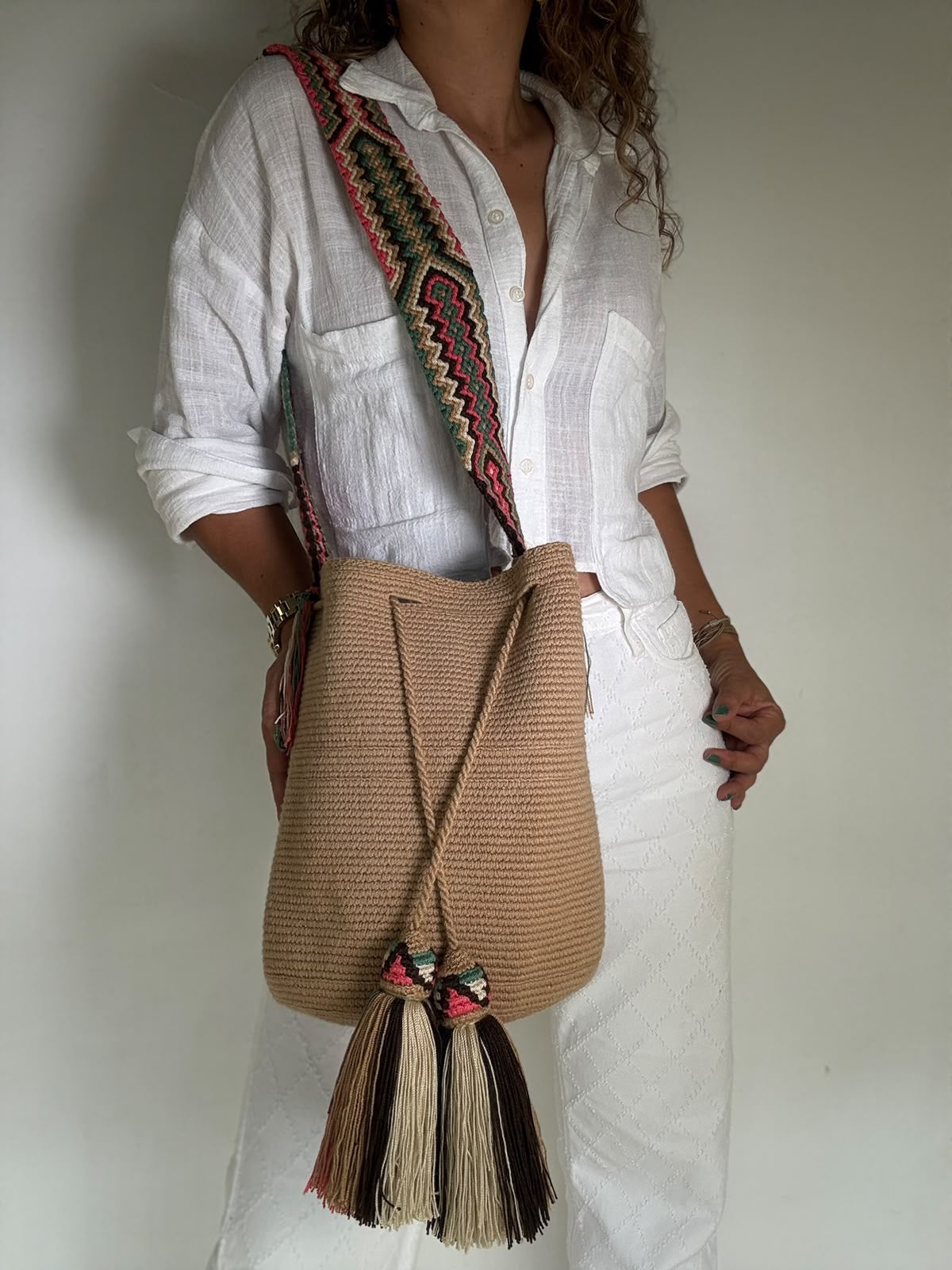 Wayuu Large Solid Color Traditional Macrame Garland 29 x 29