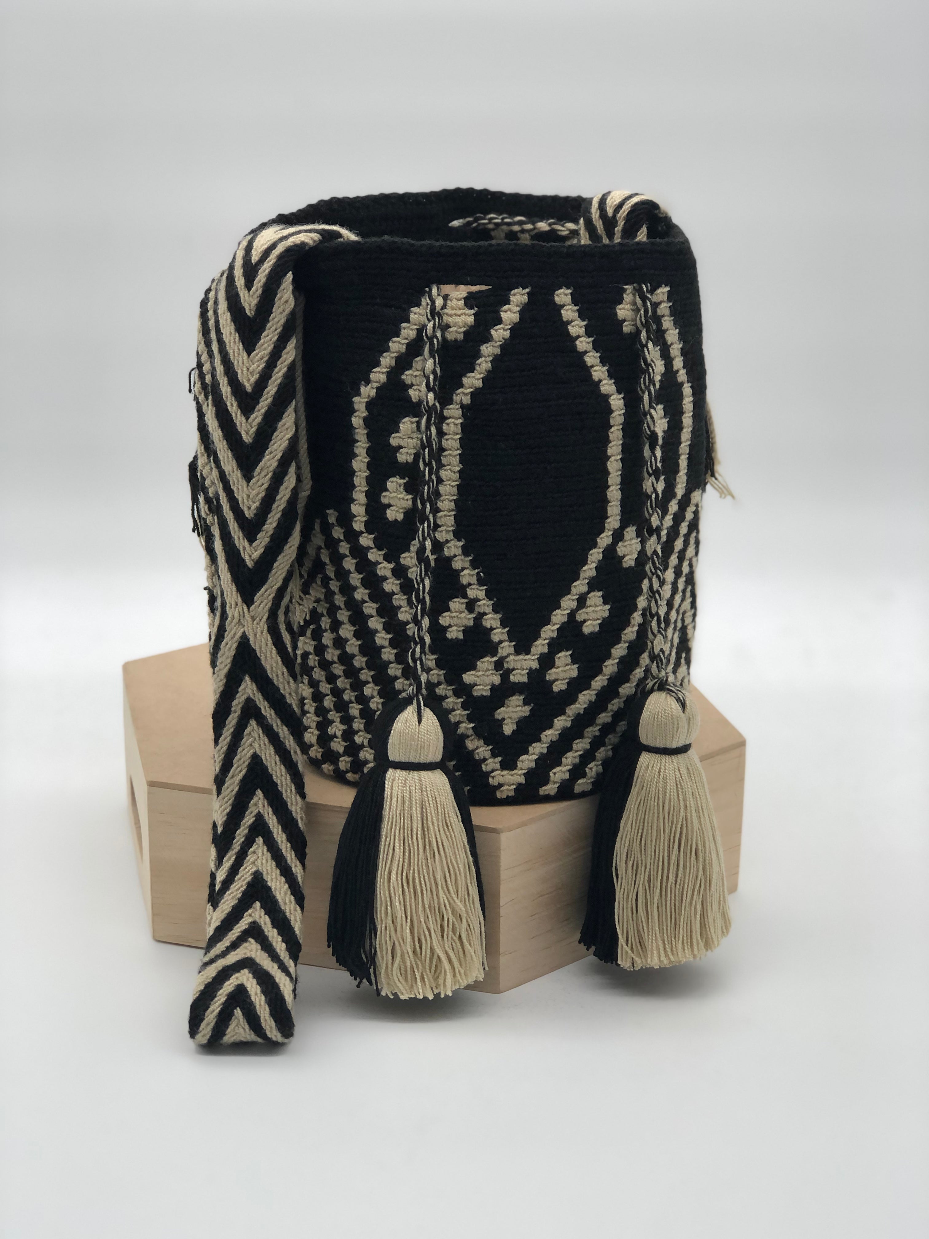 Wayuú Mediana 22 x 21