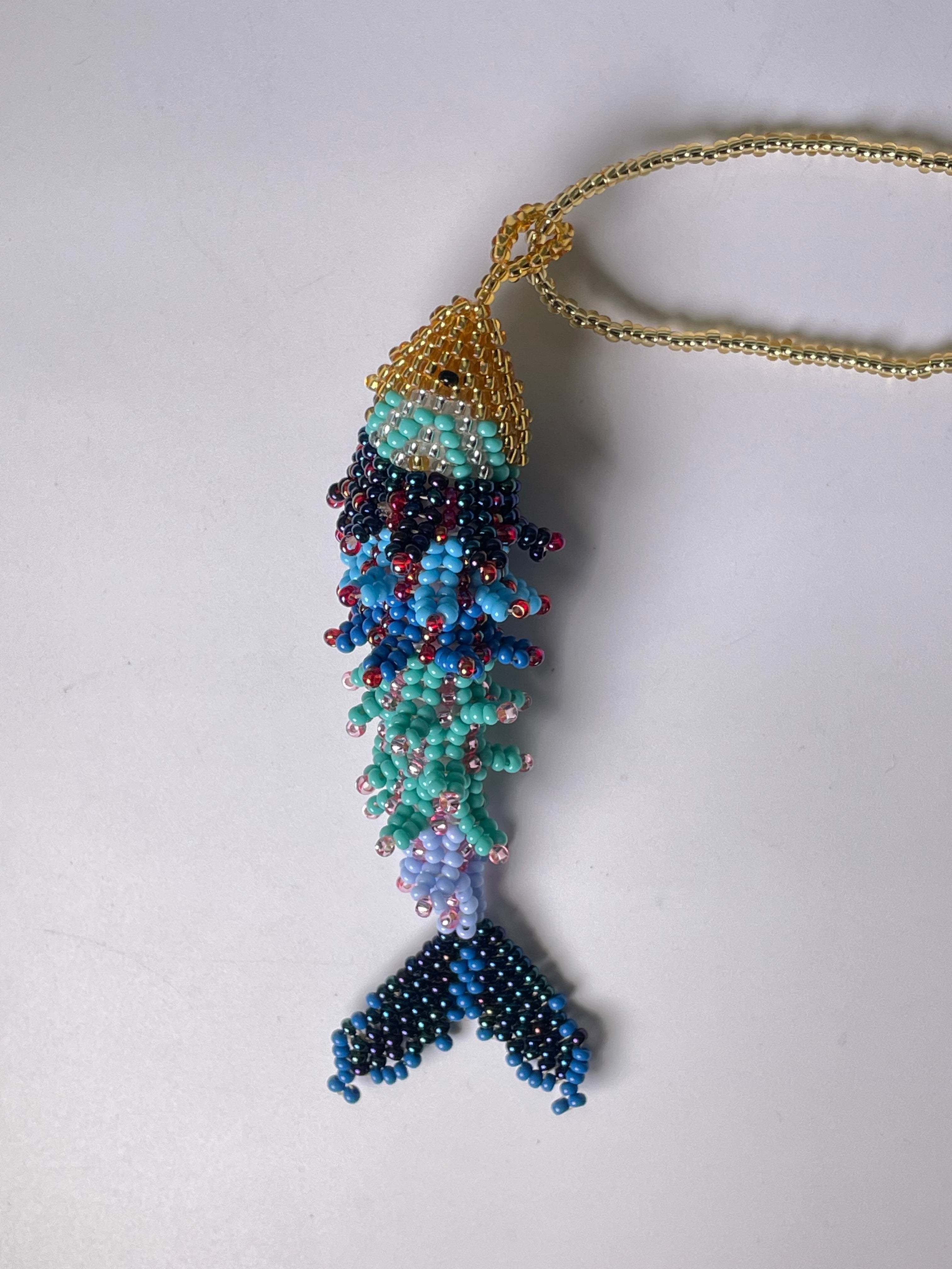 Collar Pez Macondo Mostacilla